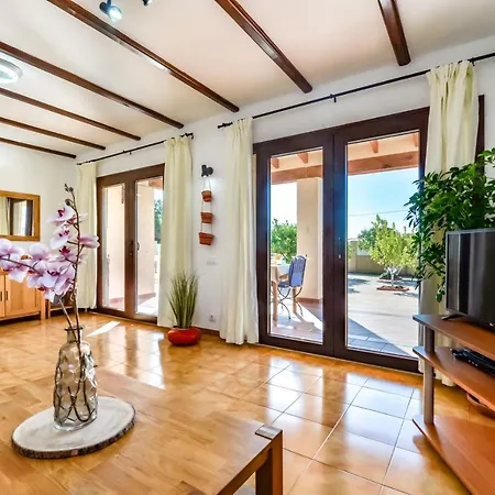 Villa Guzman - Ismael Calpe