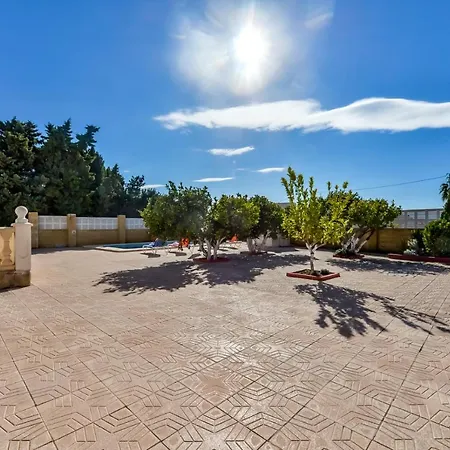 Guzman Ismael Villa Calpe